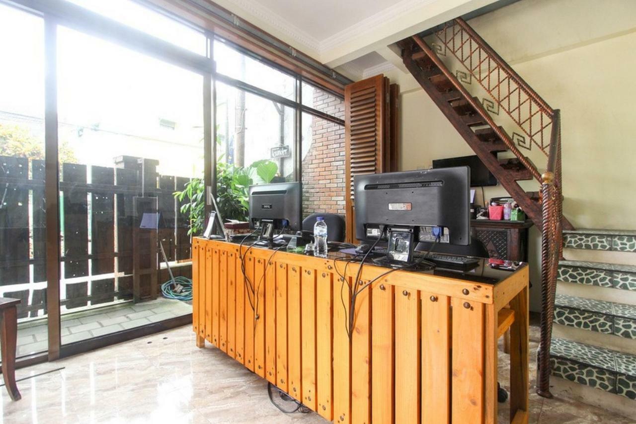 RedDoorz near AMIKOM Yogyakarta 2 Maguwo Bagian luar foto